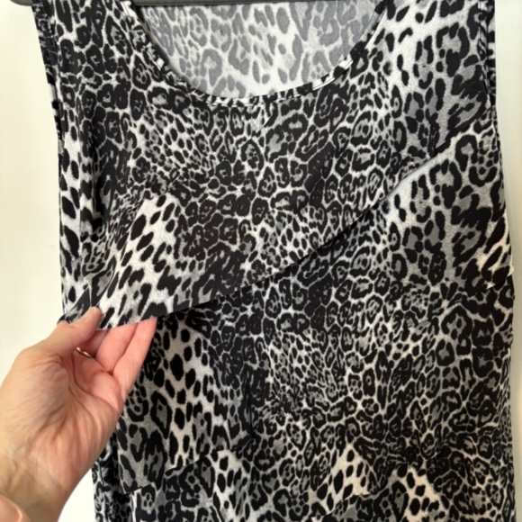 Laura Sleeveless Tank Style Shirt Large Black and White Leopard Print - Picture 3 of 5